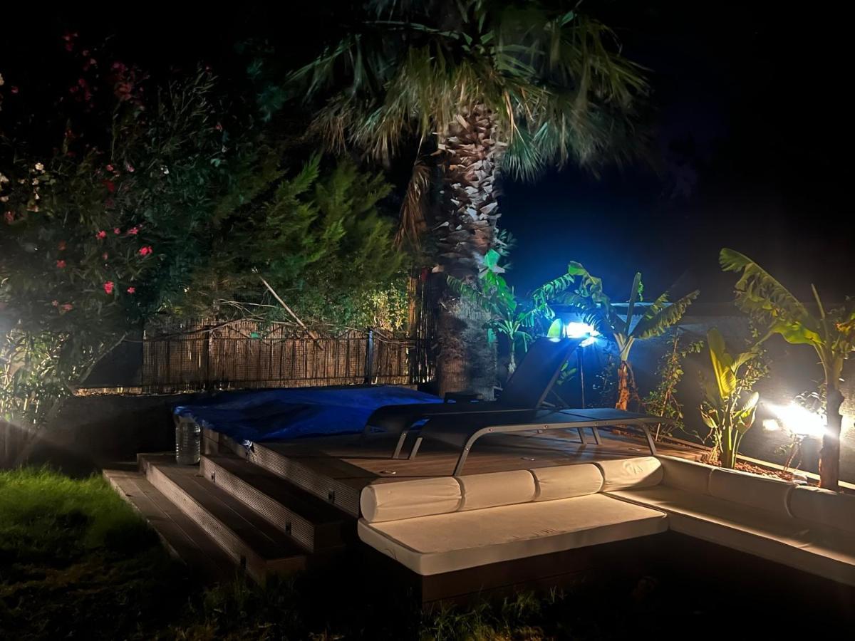 Villa Oludeniz Luxury With Jacuzzi, Common Pool Fethiye
