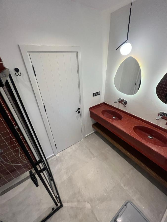 Villa Oludeniz Luxury With Jacuzzi, Common Pool Fethiye