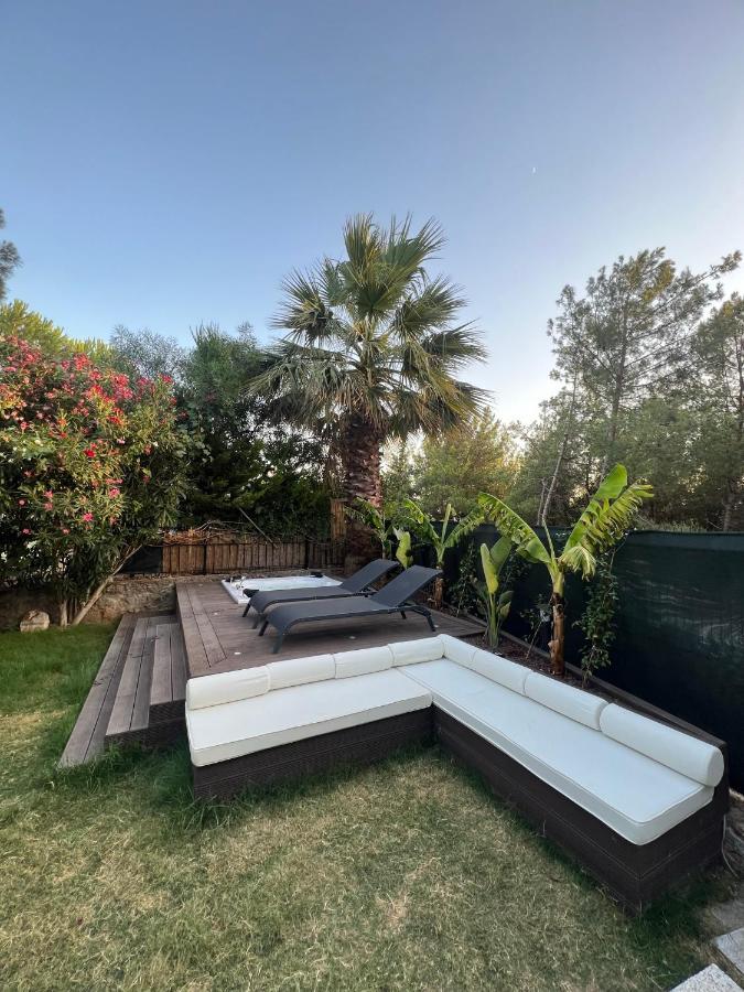Oludeniz Luxury With Jacuzzi, Common Pool Villa *