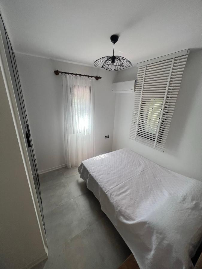 Oludeniz Luxury With Jacuzzi, Common Pool Villa Fethiye