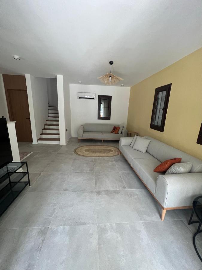 Oludeniz Luxury With Jacuzzi, Common Pool Villa
