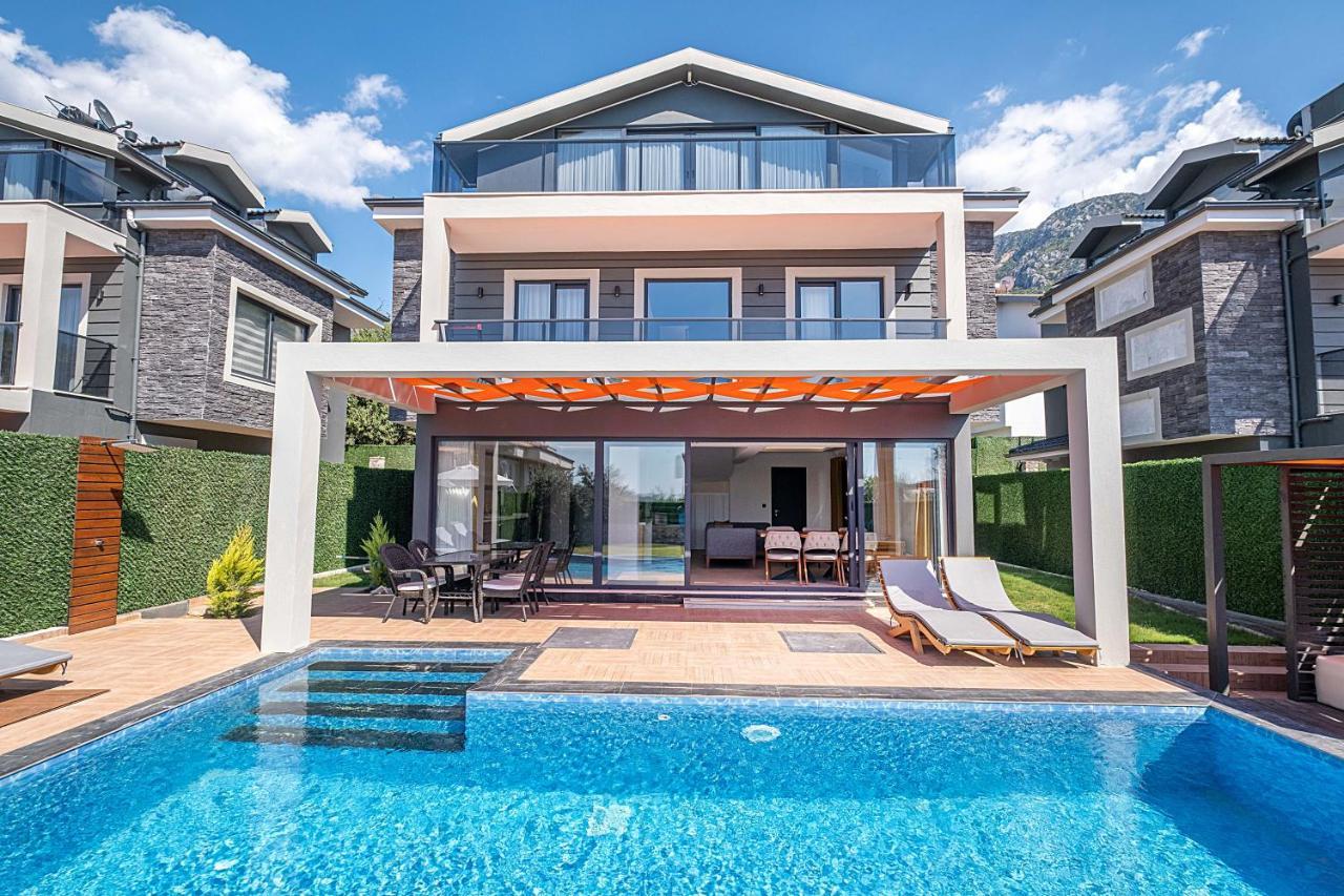 Villa Luxurylifevillas 1-2-3-4 *