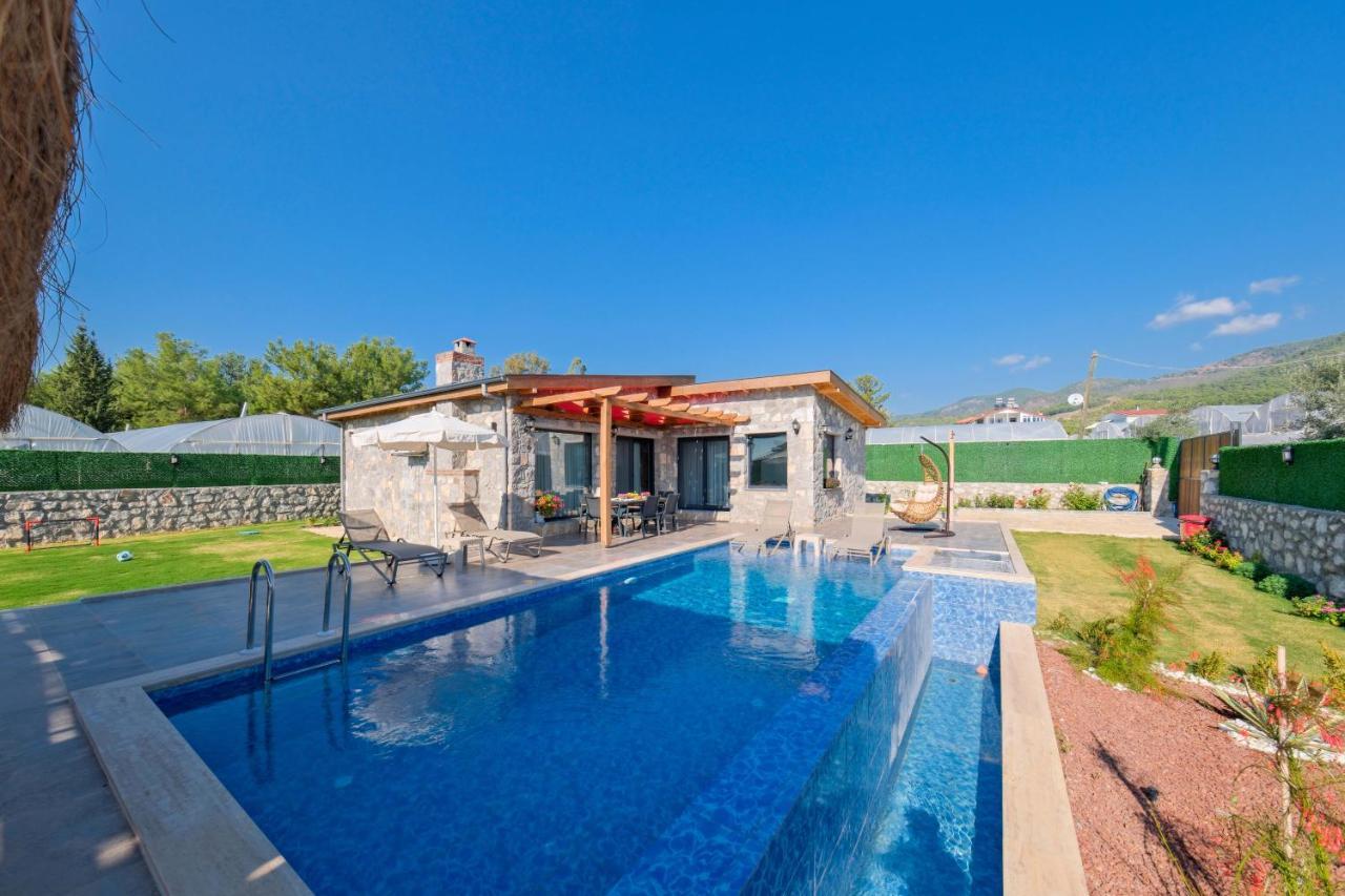 Vareste & Tas Mahal Villa *