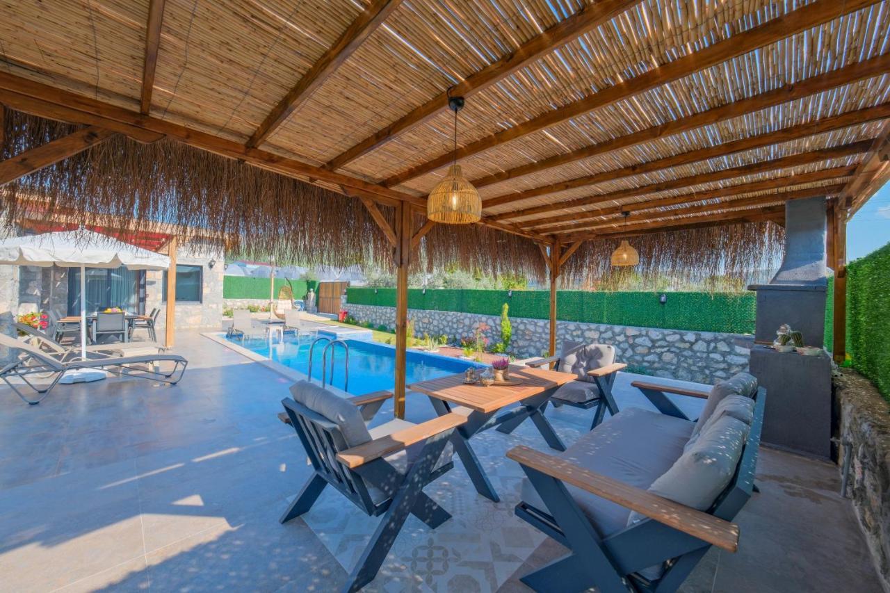 Vareste & Tas Mahal Villa