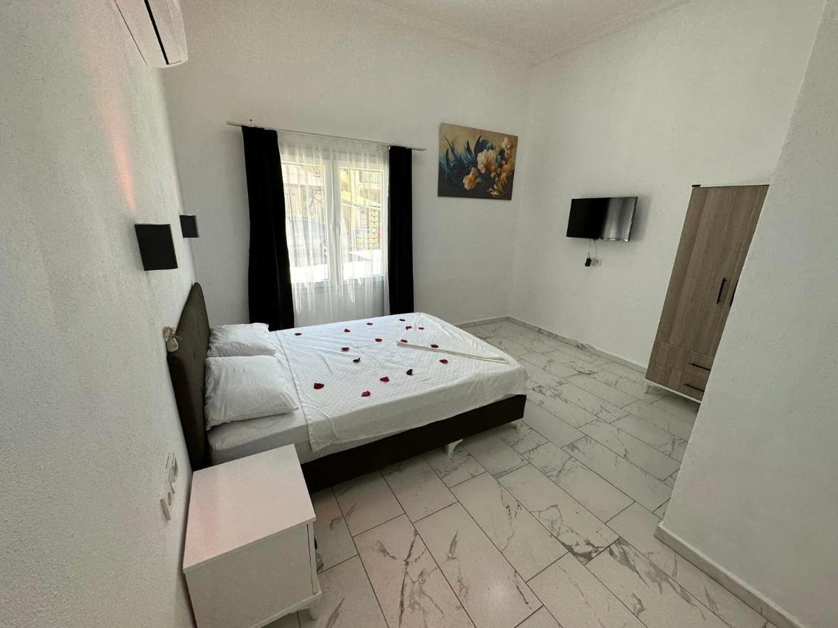 Tom London Apart Fethiye