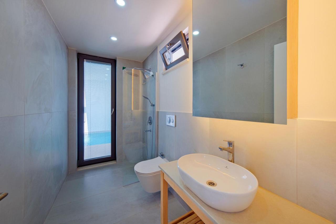 Ion Indoor Heated Pool, Sauna, Jacuzzi, Underfloor Heating System Villa Fethiye