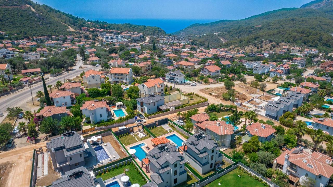 Luxurylifevillas 5-6 Villa *