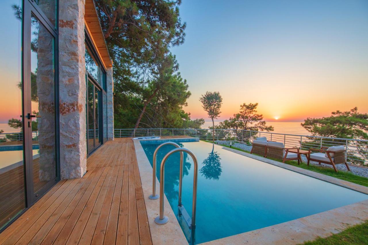 La Luna Faralya Villa