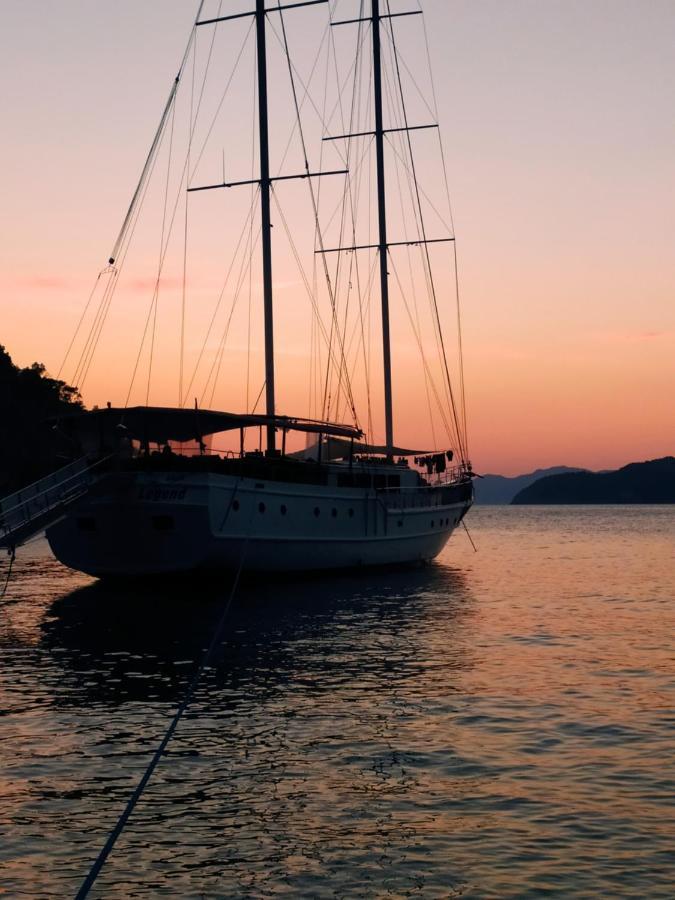 Seaborn Legend Botel *