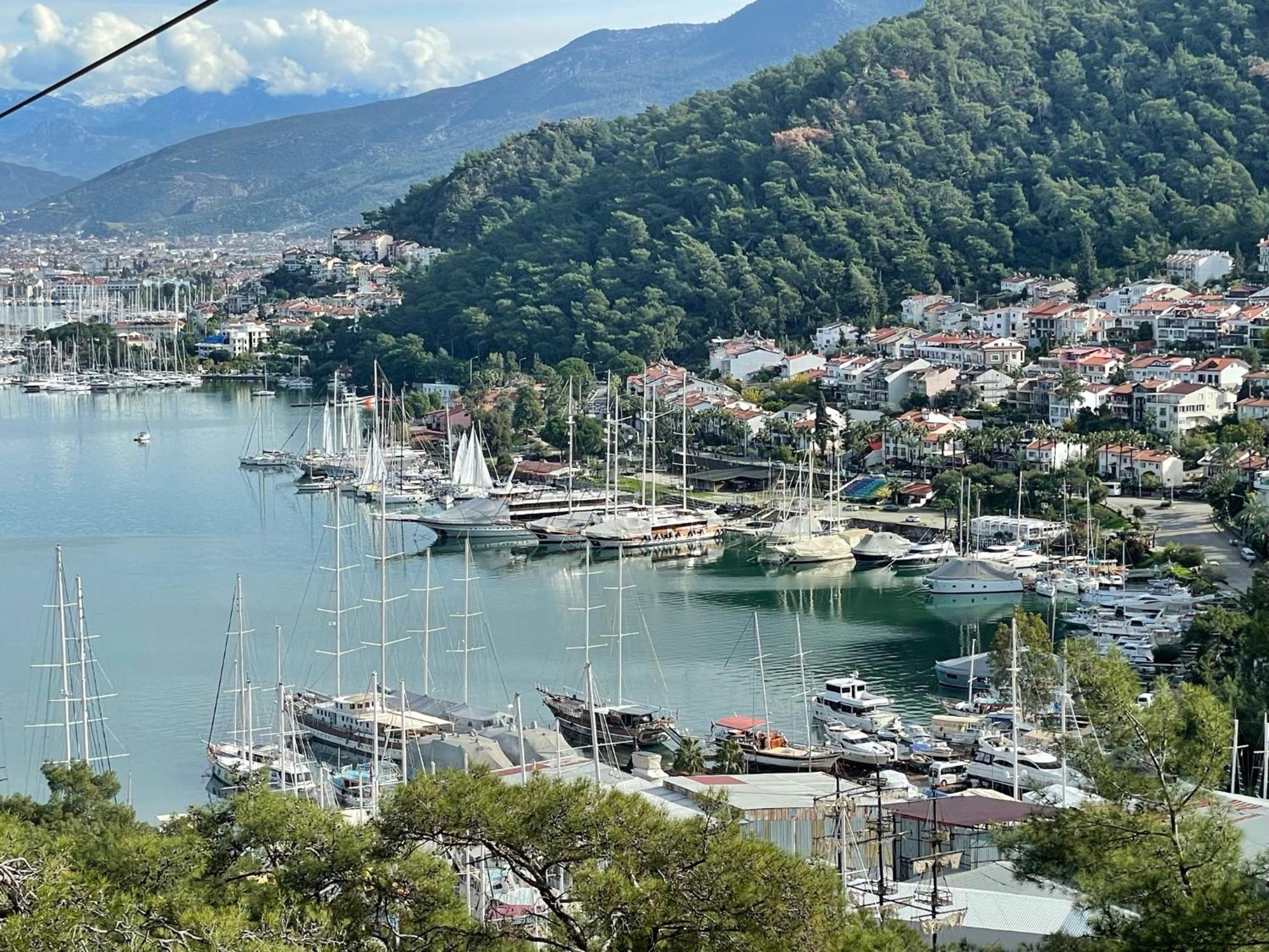 Ilk Ayvilla Villa