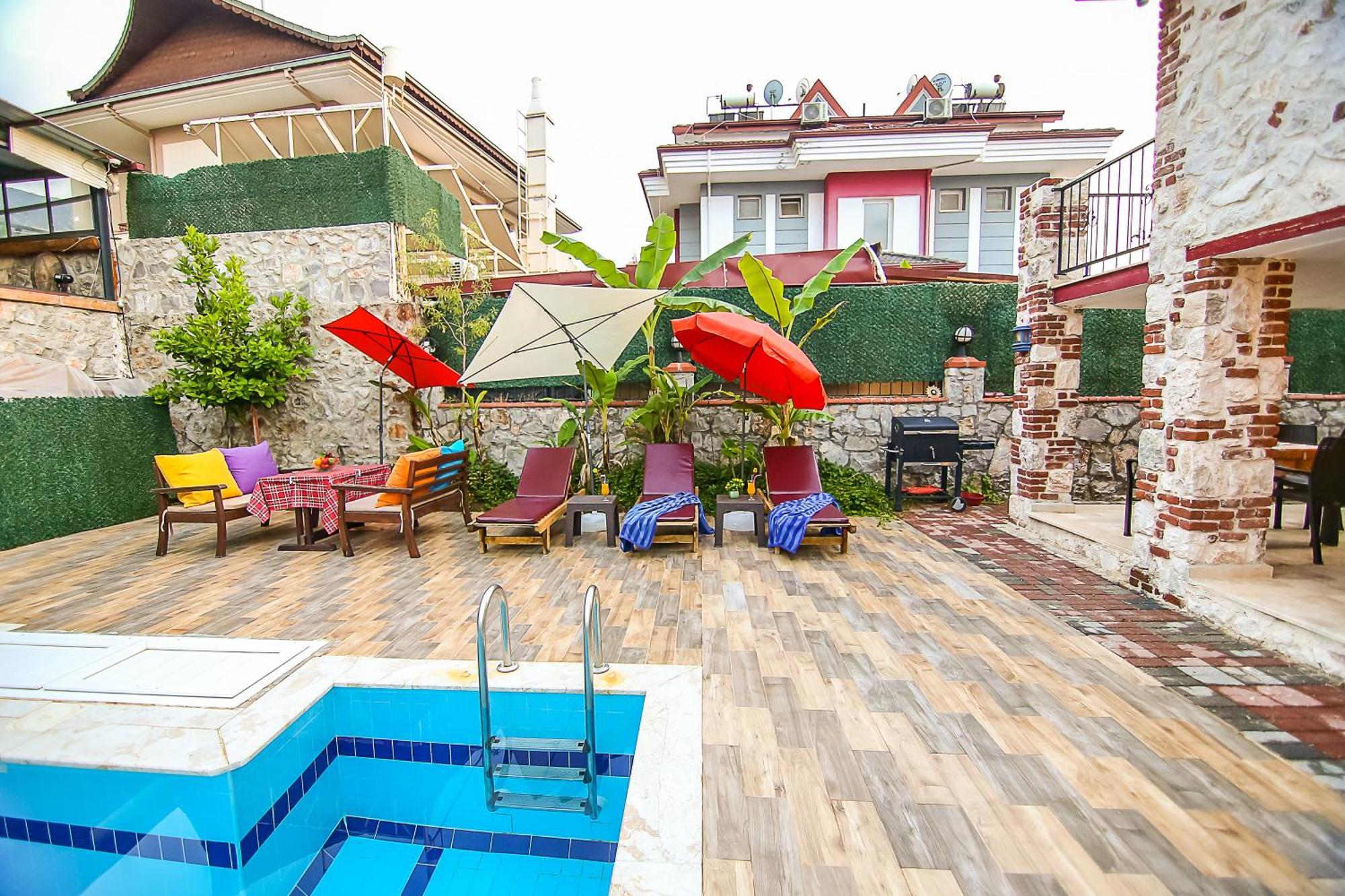 Ilk Ayvilla Villa *