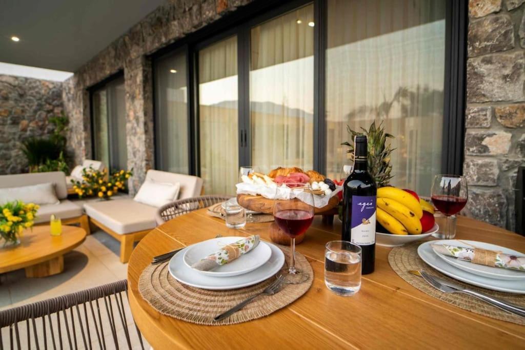 Viohouses 6- Luxury Private Korunakli Oezel Havuzlu