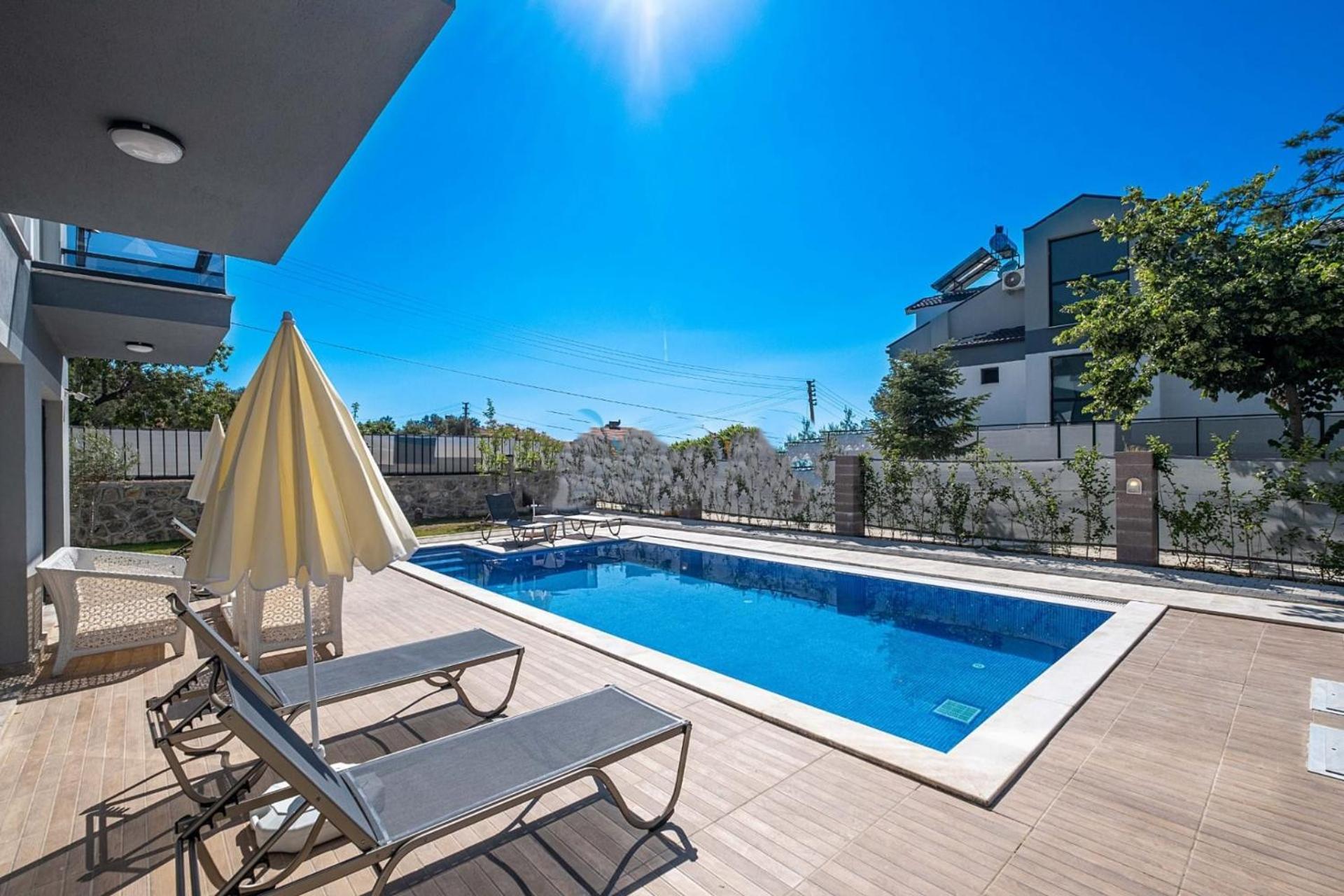 Sunrise In Oludeniz, 4 Bedroom Private Pool Villa