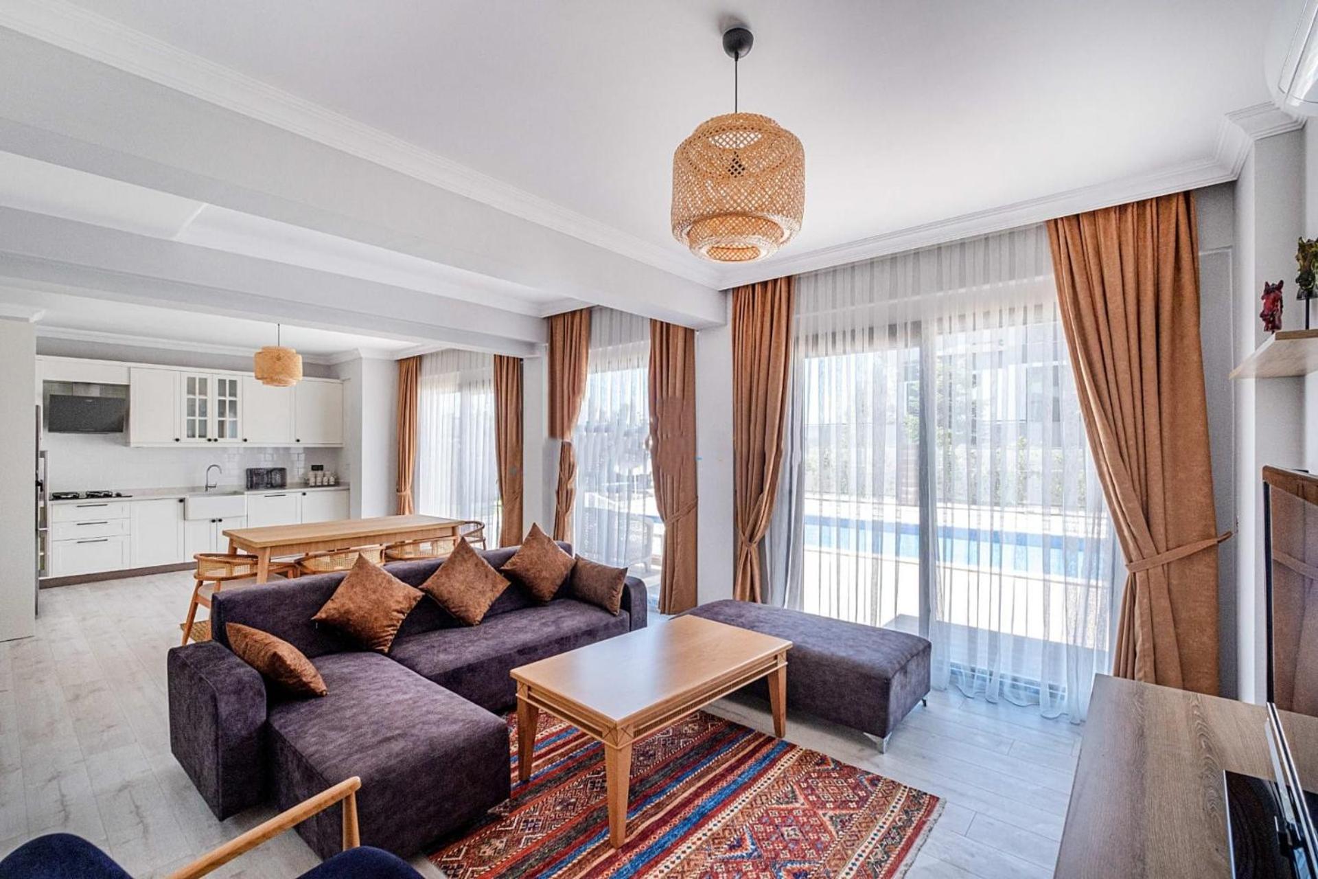 Sunrise In Oludeniz, 4 Bedroom Private Pool