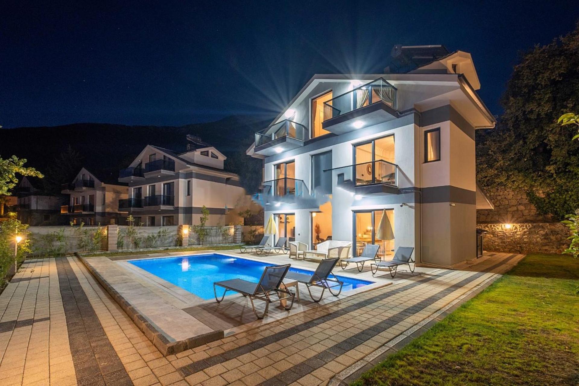 Sunrise In Oludeniz, 4 Bedroom Private Pool *