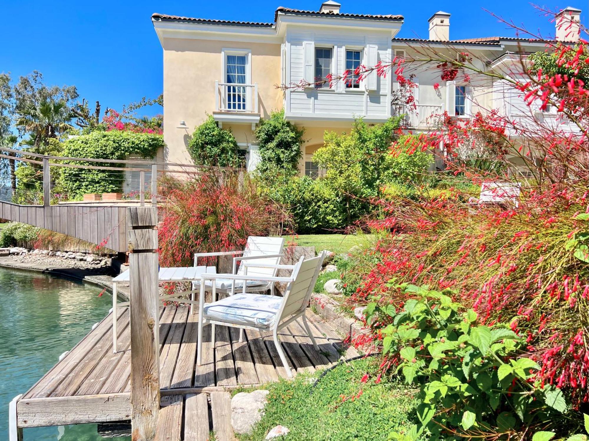 Apartment Portville 120 Stunning Corner In Portville W/canal Access In Gocek