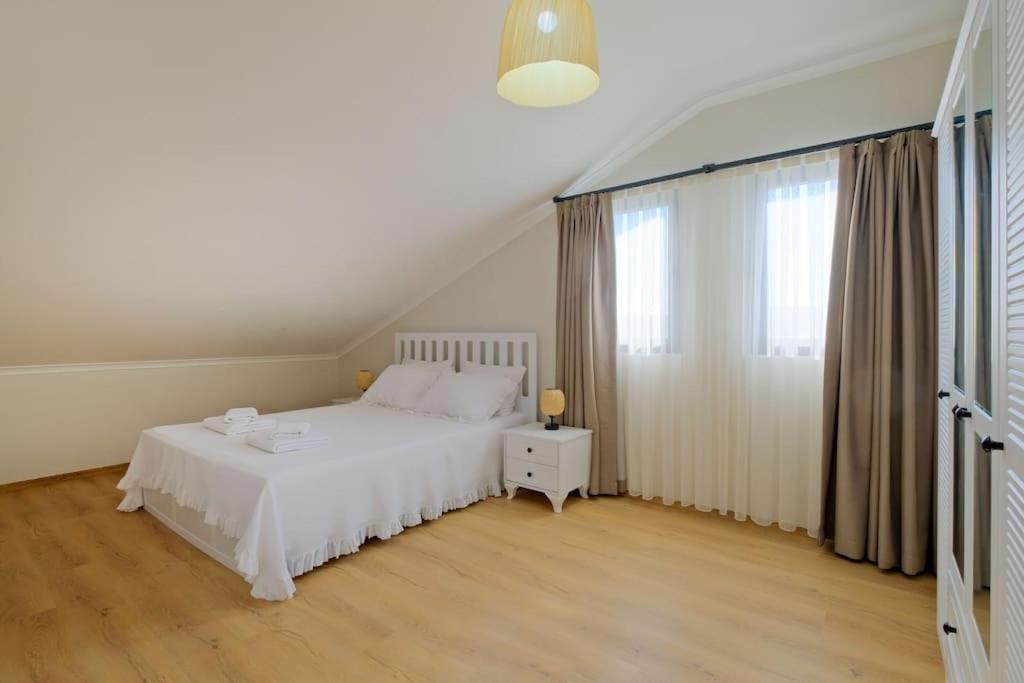 Da Luz Kordonda Villa *