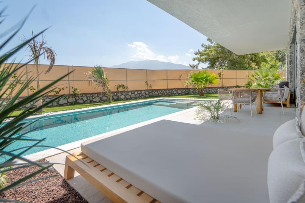 Viohouses 6- Luxury Private Korunakli Oezel Havuzlu Holiday home Fethiye