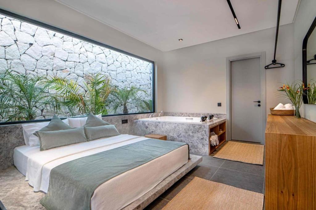 Holiday home Viohouses 6- Luxury Private Korunakli Oezel Havuzlu *