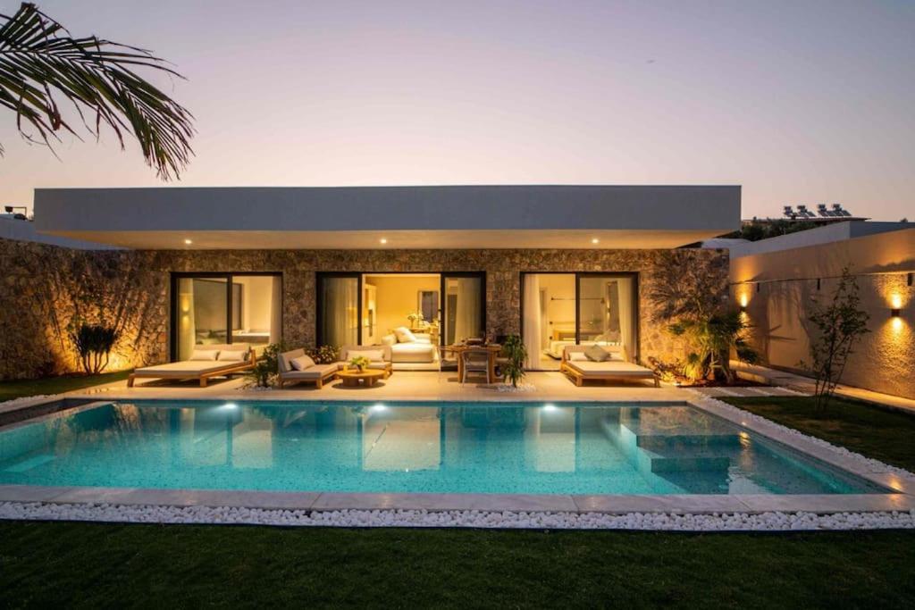 Viohouses 6- Luxury Private Korunakli Oezel Havuzlu Holiday home