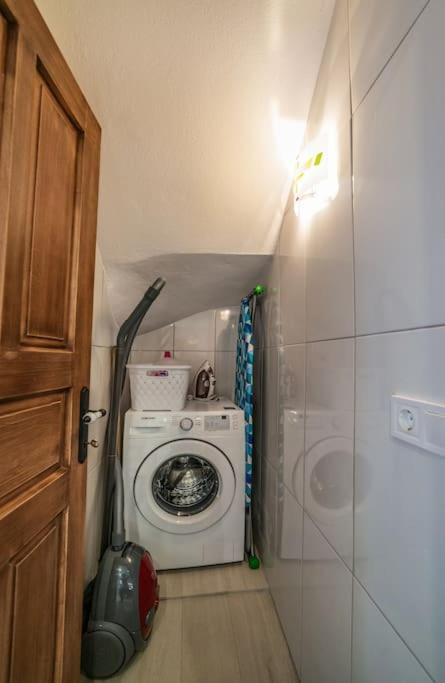 Palmiye Jakuzili Bahceli Havuzlu - Ocekhomes Villa Fethiye