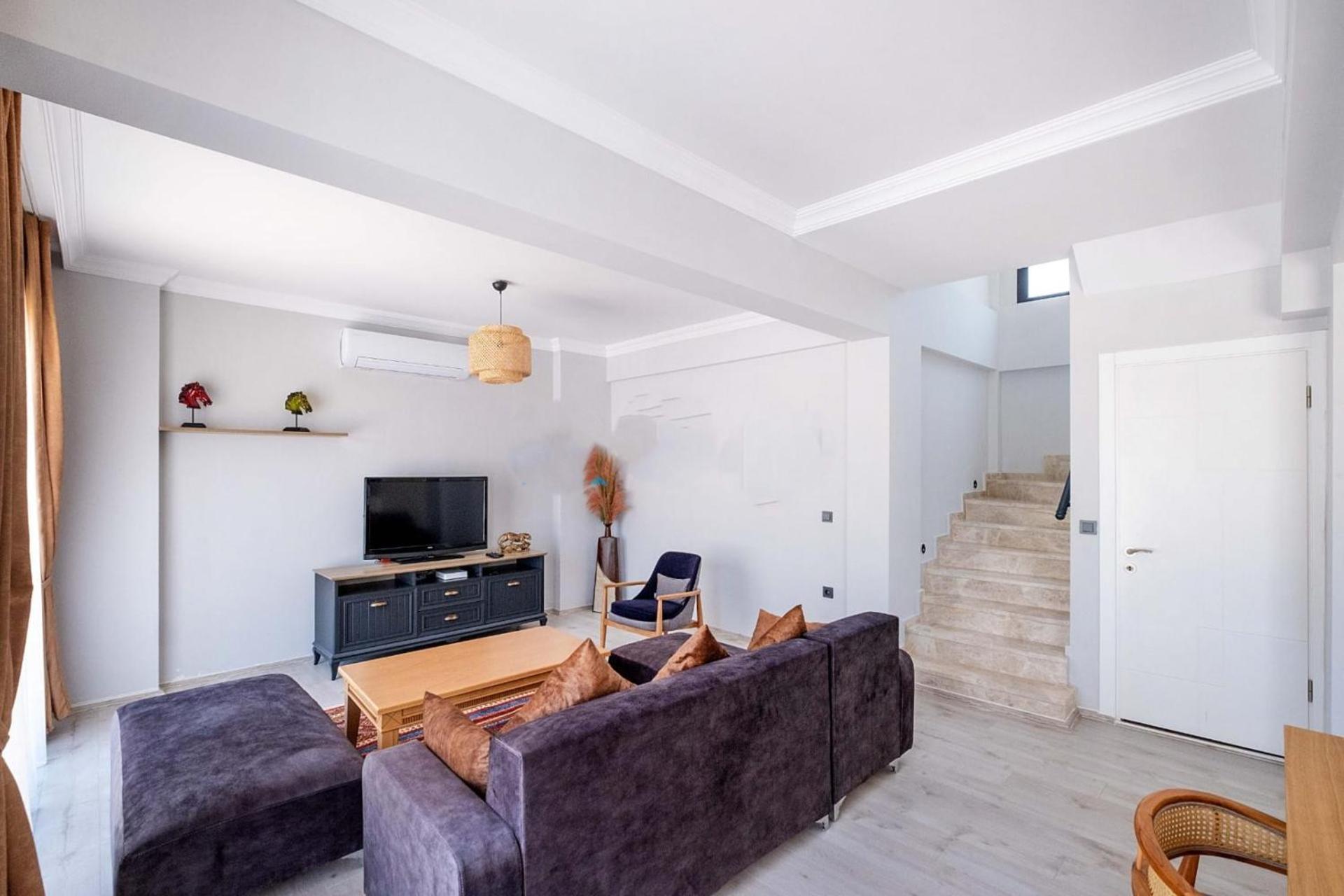 Sunrise In Oludeniz, 4 Bedroom Private Pool Villa *