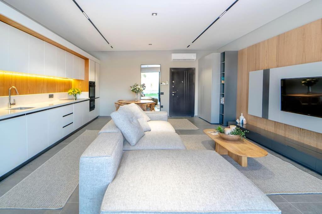 Villa Viohouses 5- Luxury Private Korunakli Oezel Havuzlu *