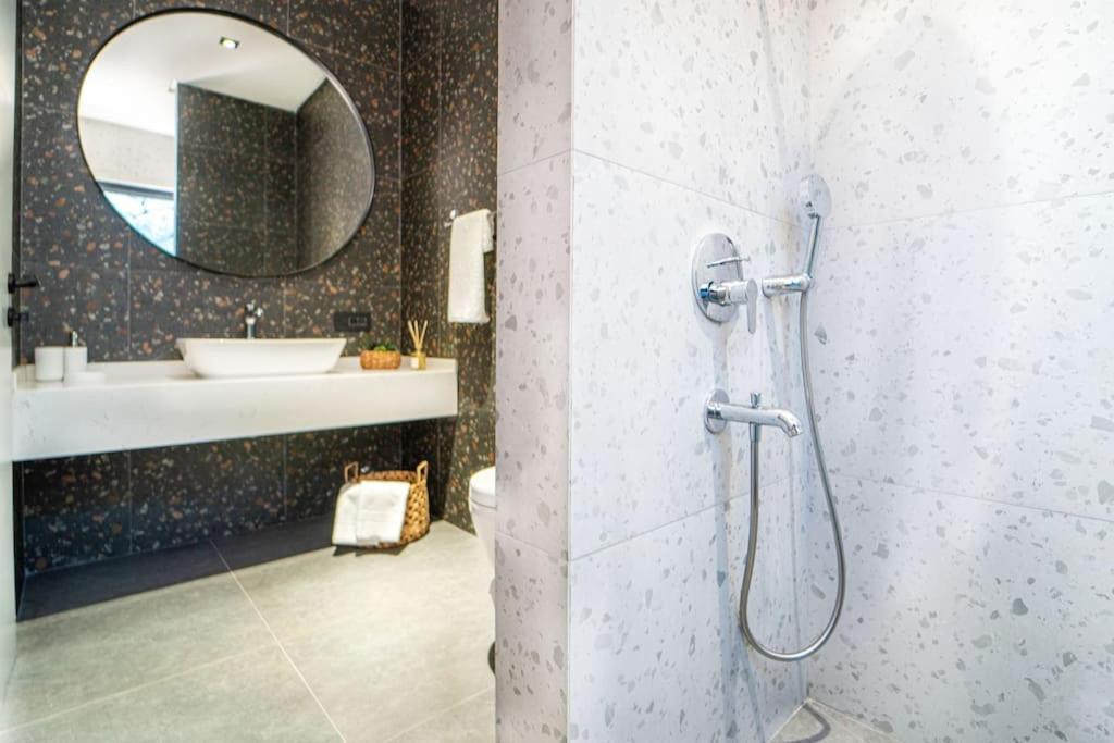 Viohouses 5- Luxury Private Korunakli Oezel Havuzlu