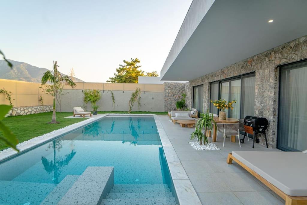 Villa Viohouses 5- Luxury Private Korunakli Oezel Havuzlu Fethiye