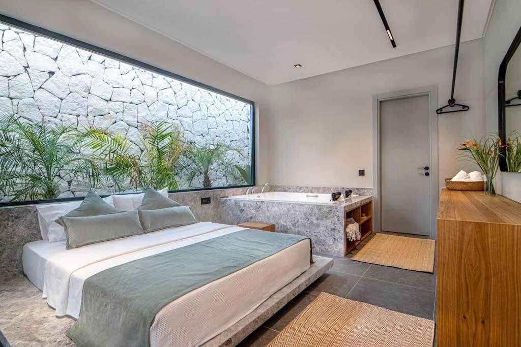 Viohouses 5- Luxury Private Korunakli Oezel Havuzlu Villa