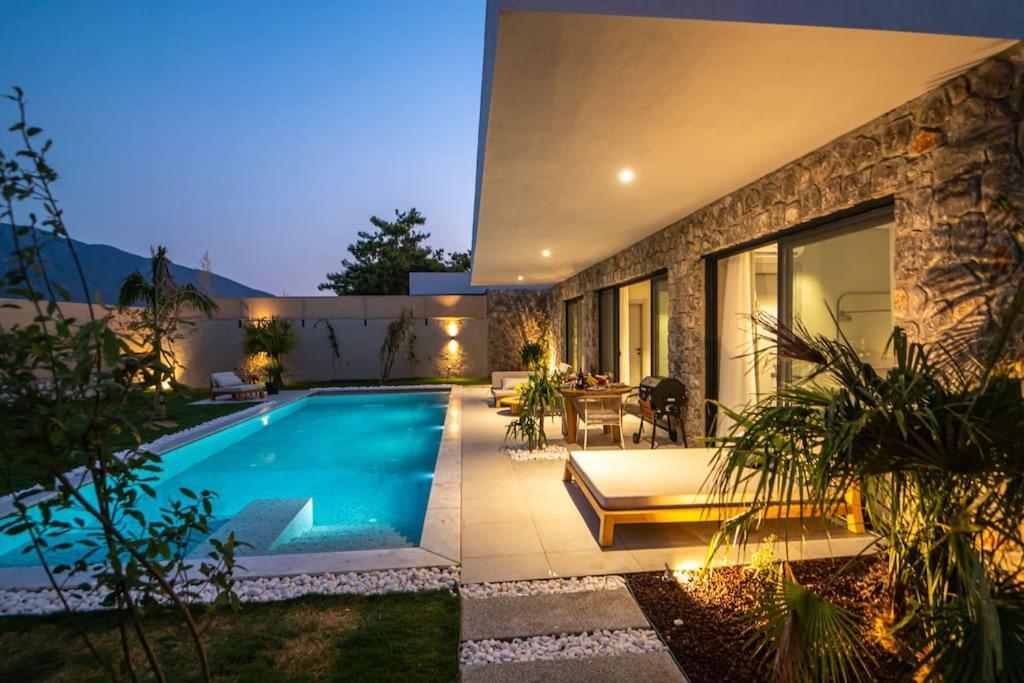 Viohouses 5- Luxury Private Korunakli Oezel Havuzlu * Fethiye