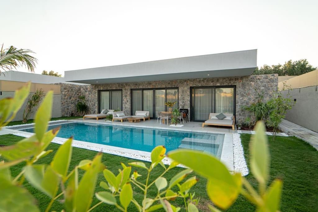 Viohouses 5- Luxury Private Korunakli Oezel Havuzlu *