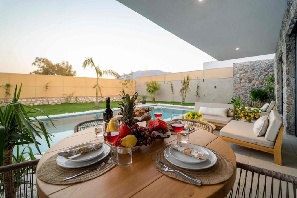 Villa Viohouses 5- Luxury Private Korunakli Oezel Havuzlu Fethiye