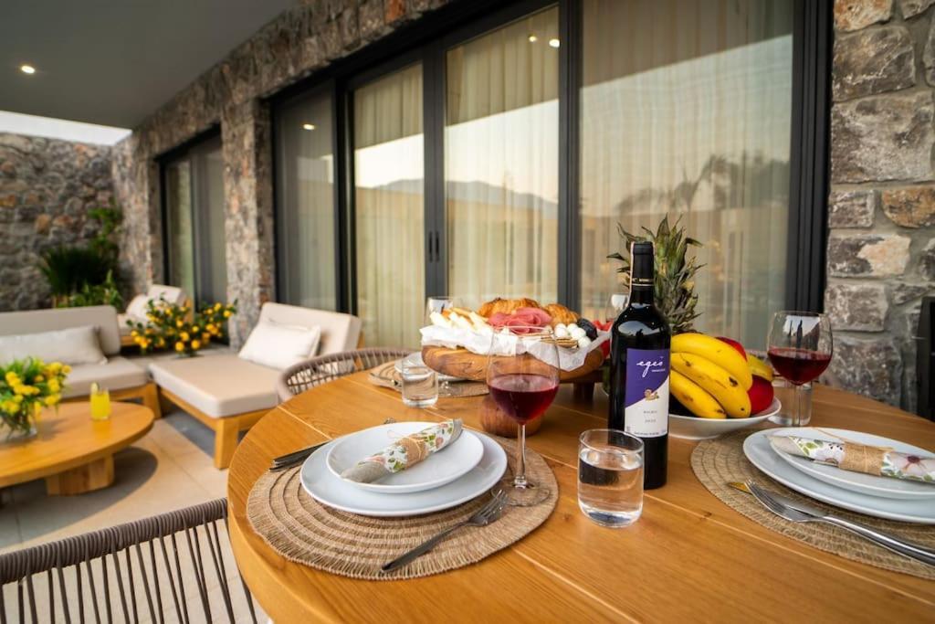 Viohouses 5- Luxury Private Korunakli Oezel Havuzlu *