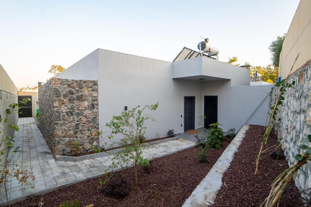Viohouses 5- Luxury Private Korunakli Oezel Havuzlu