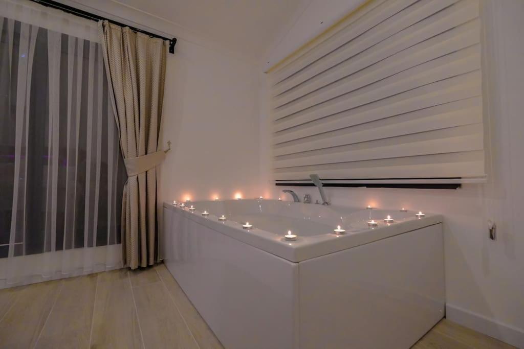Zeos Villa
