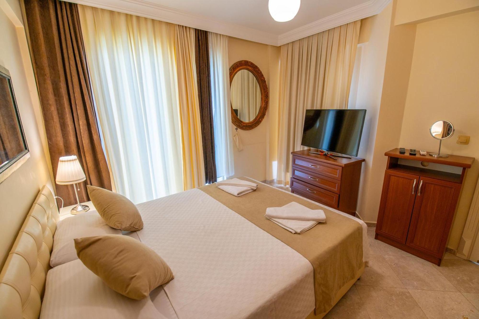 Aparthotel Sunset Aqua Lettings