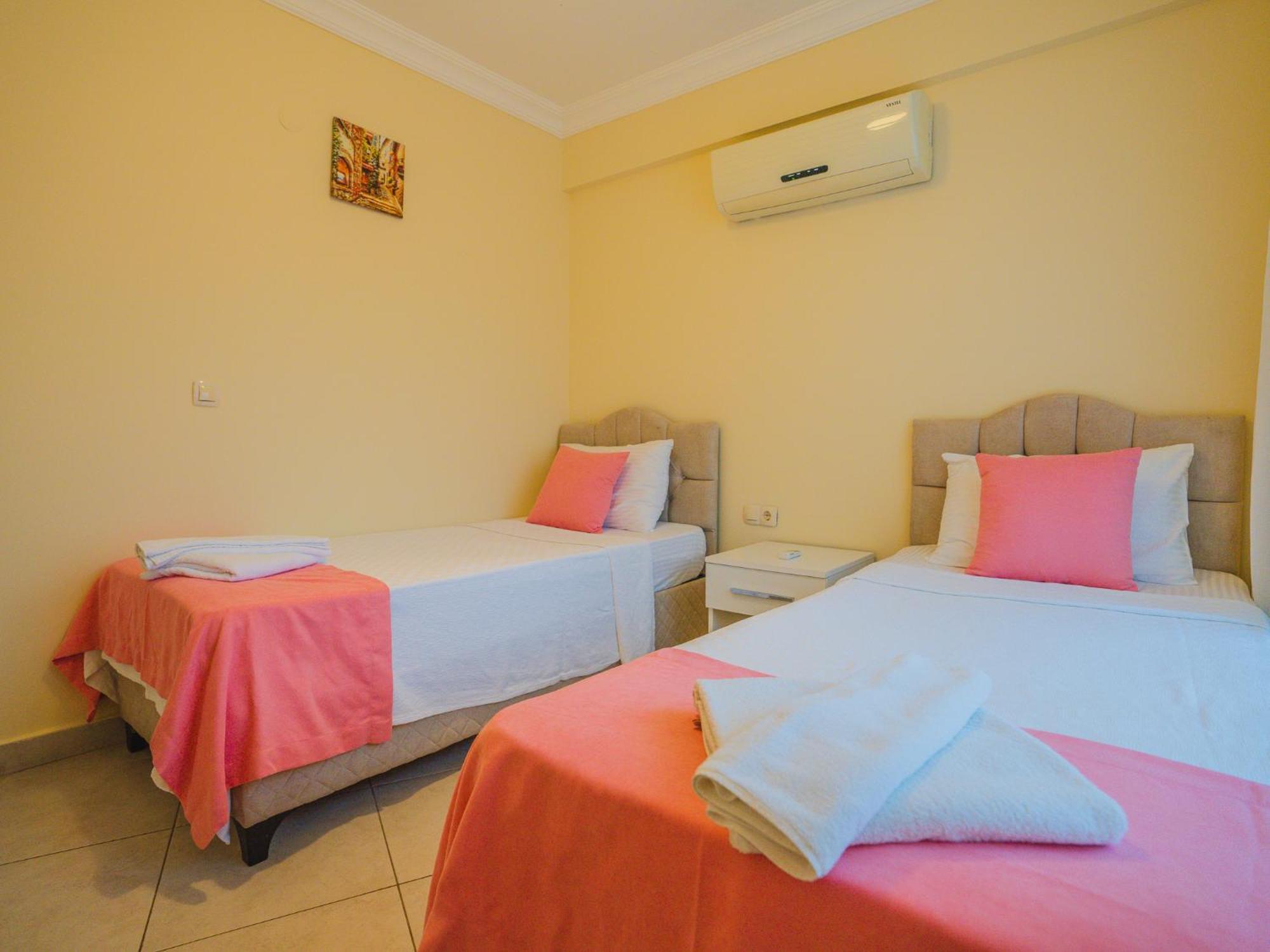 Aparthotel Sunset Aqua Lettings *