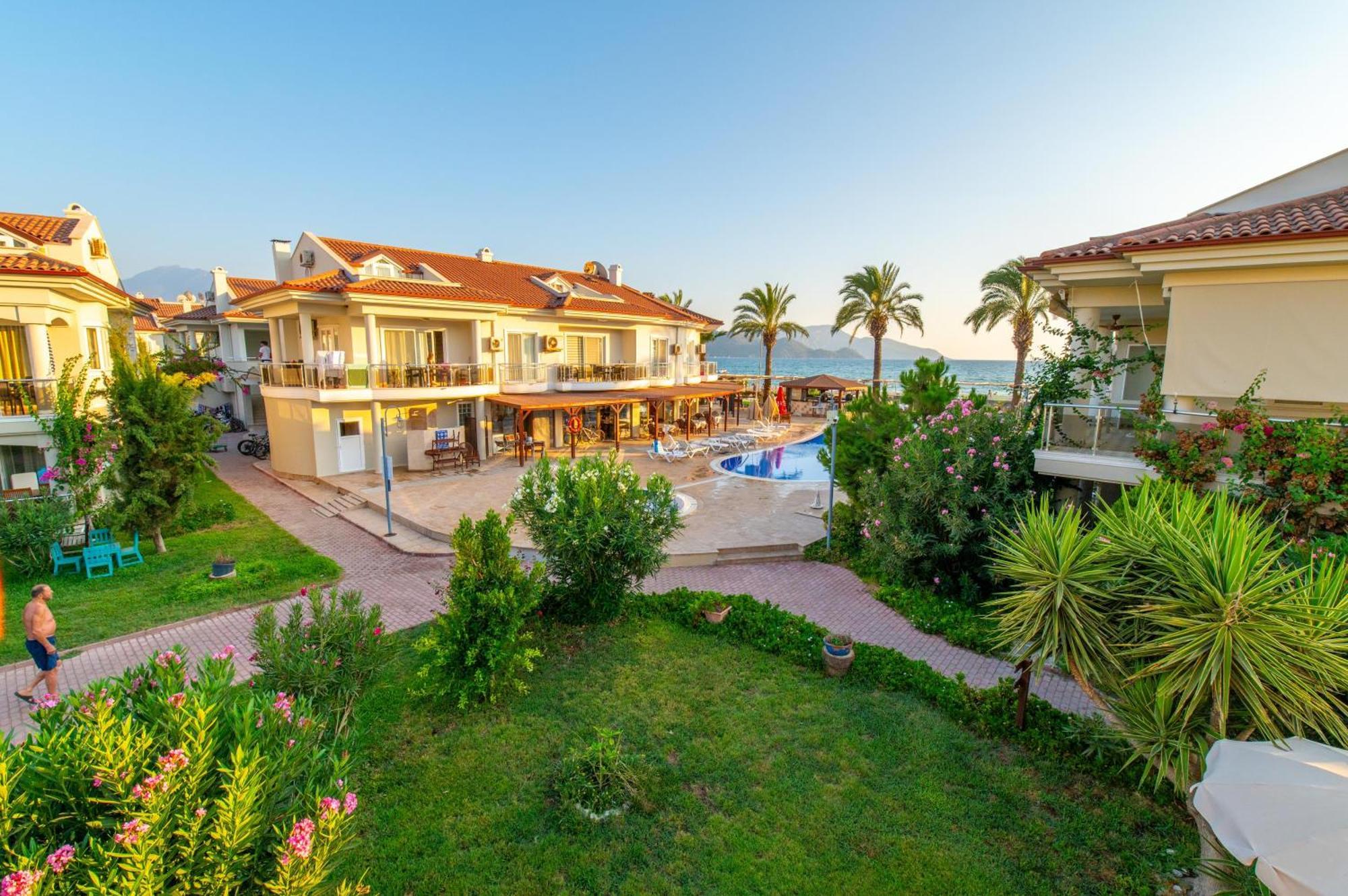 Aparthotel Sunset Aqua Lettings *