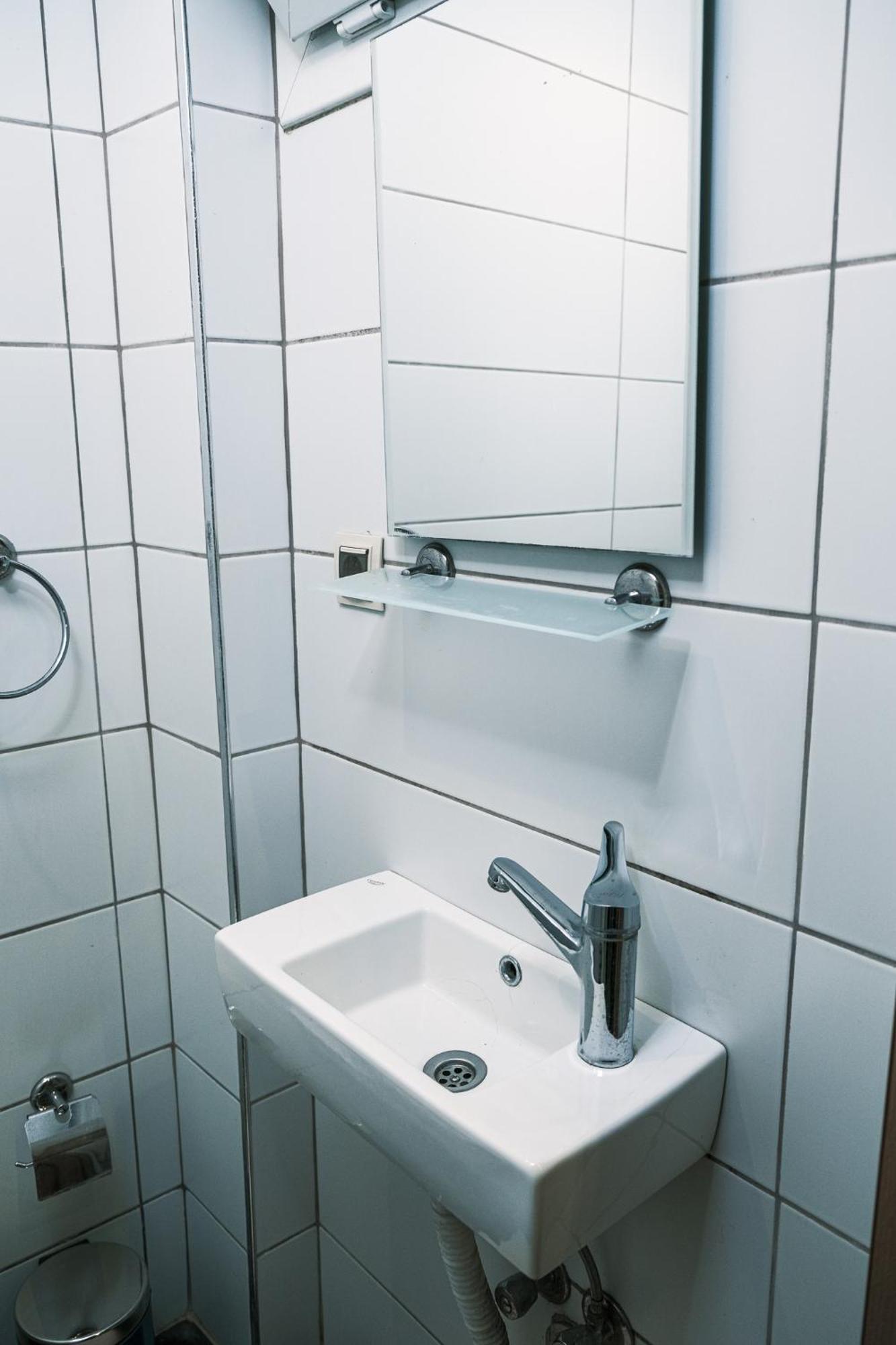 Apart's Emre Apartment *
