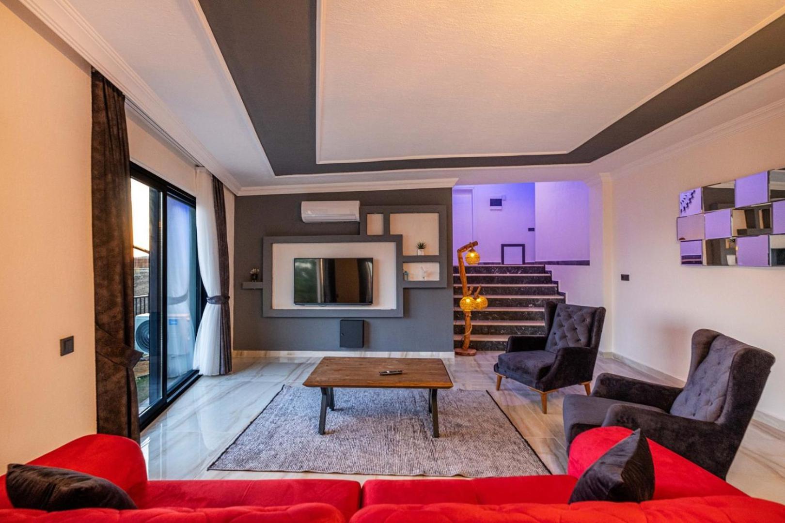 Nisa Villa