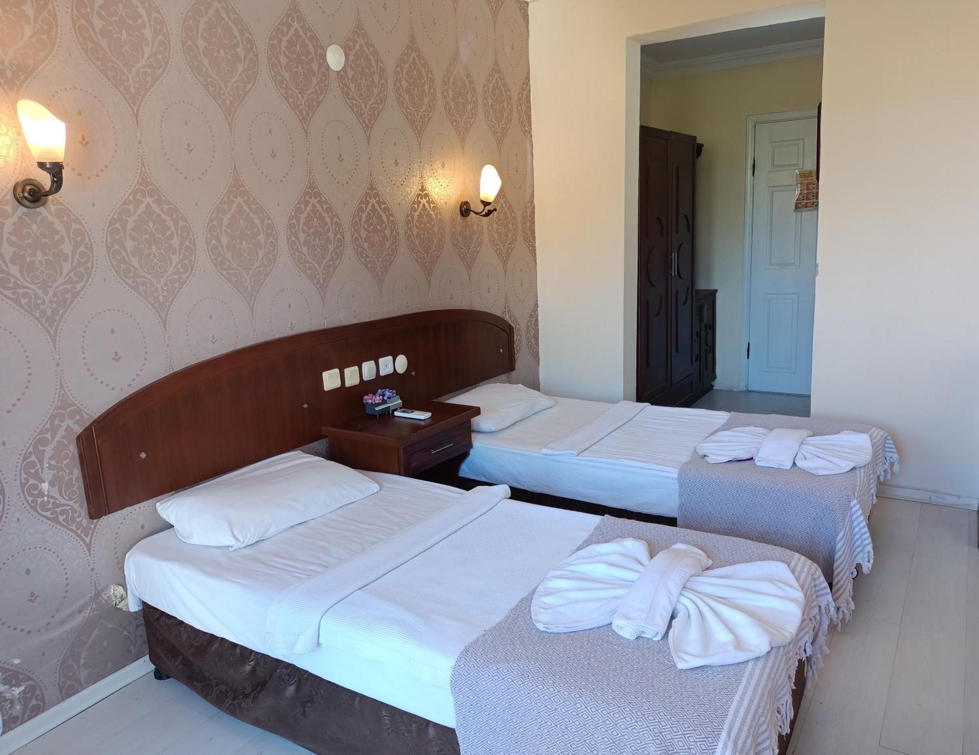 Hotel Grand Cinar