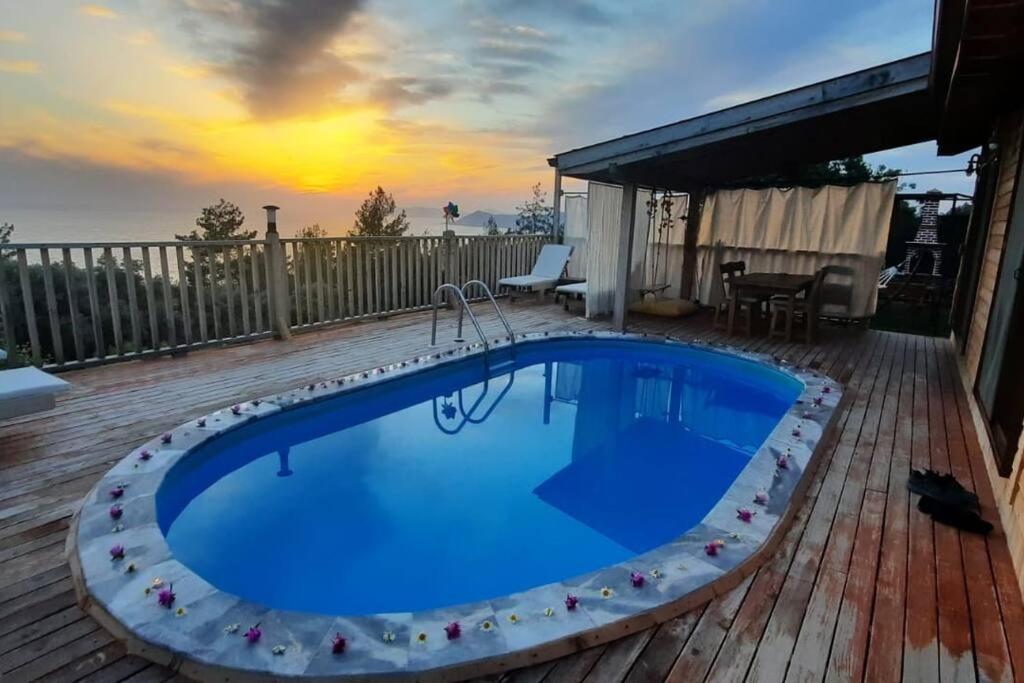 Vanya Sea And Nature View *