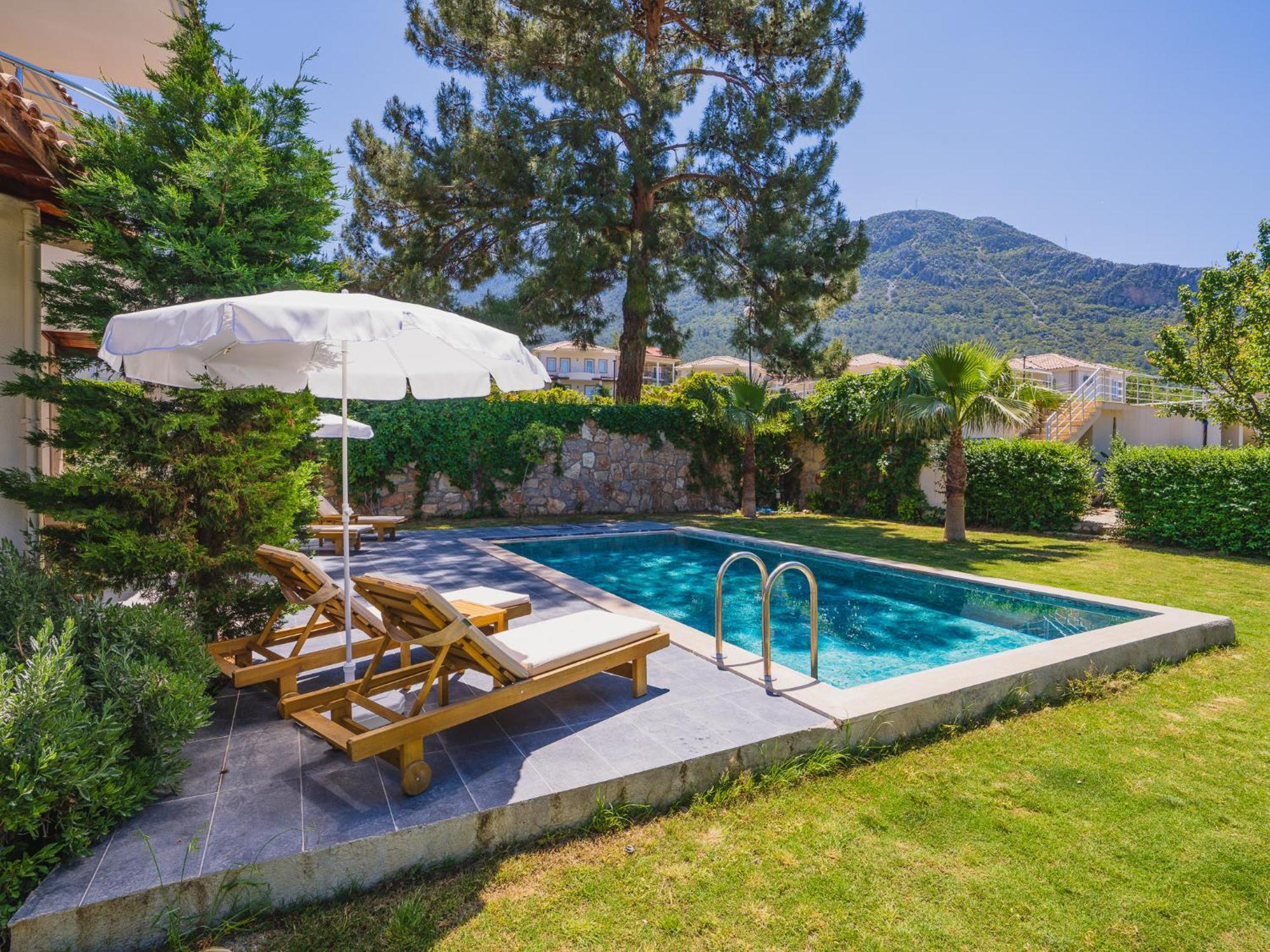 Villa Ovacikta 6 Kisilik Oezel Havuzlu Royal 2
