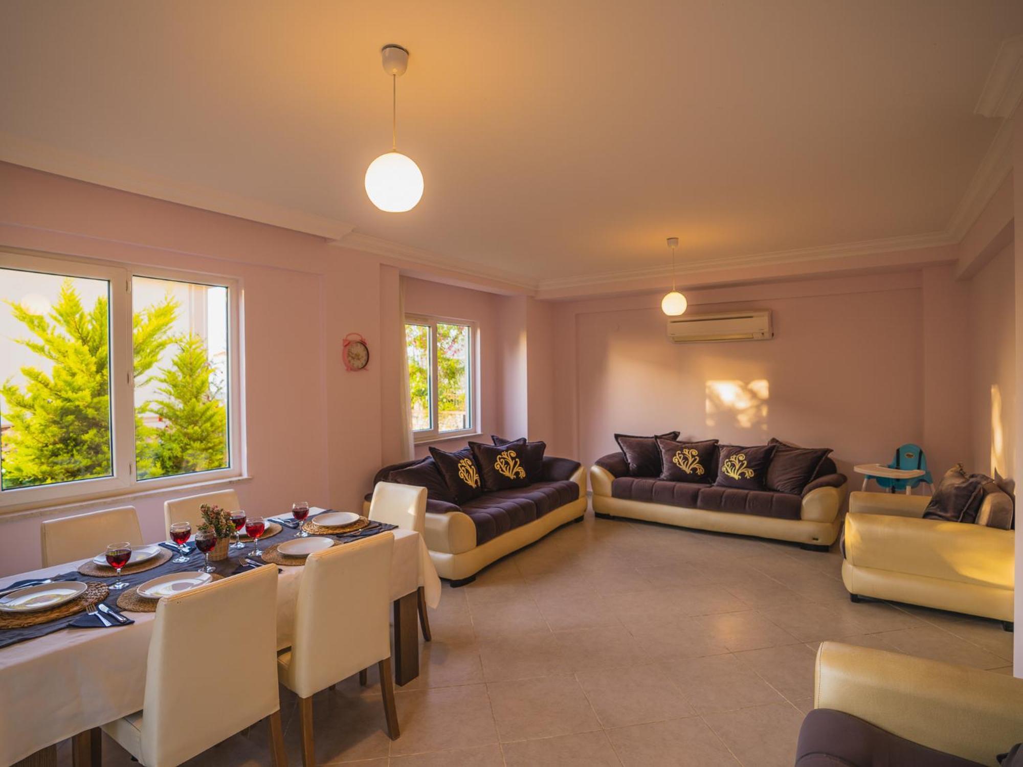 Ovacikta 6 Kisilik Oezel Havuzlu Royal 2 Villa Fethiye