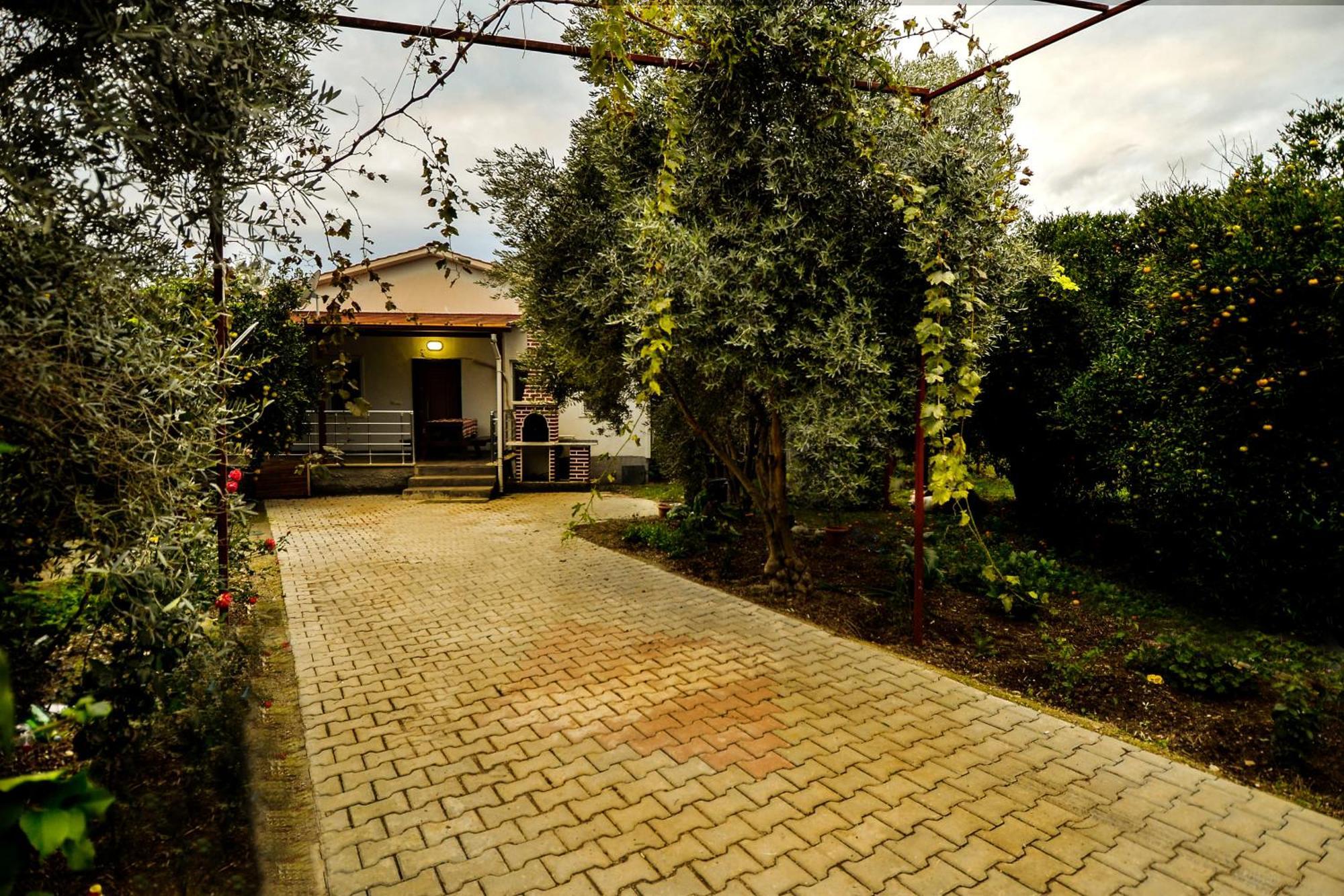 Avci Villa-fethiye 3+1 In Garden With Private Pool, 10 Minutes To The Beach * Fethiye