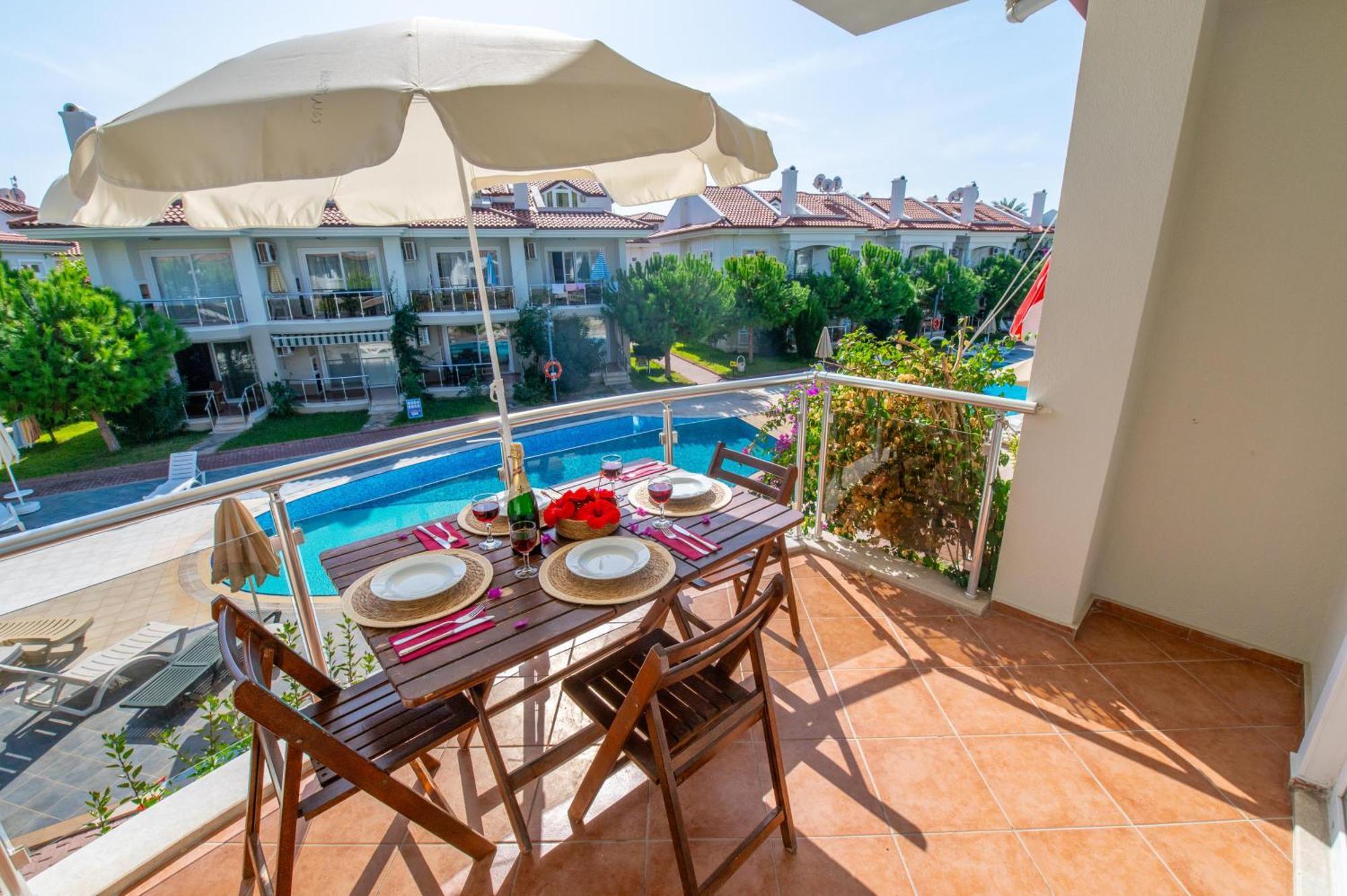 Apart Otel Sunset And 4*