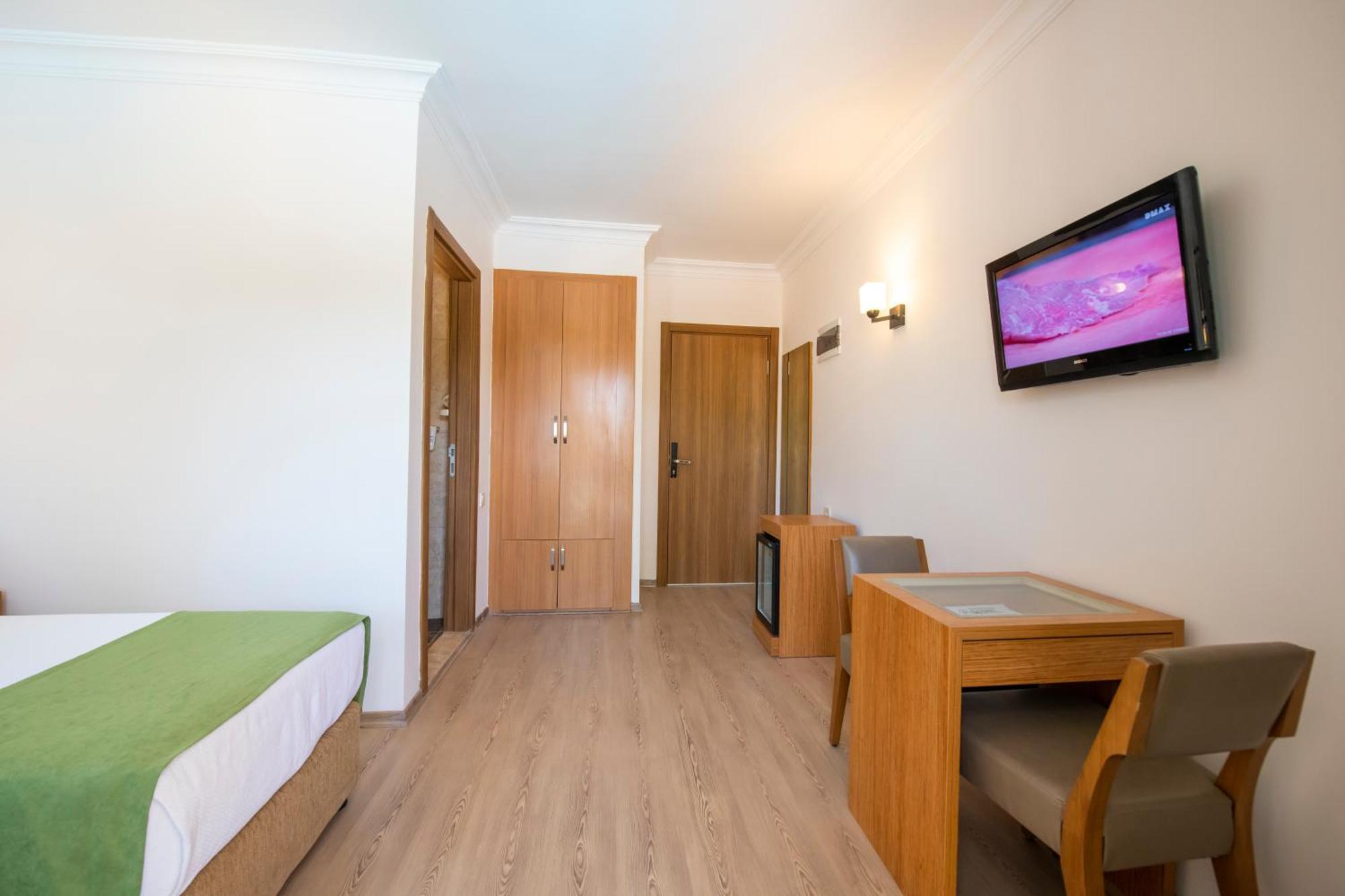 Qualia Park 3* Fethiye