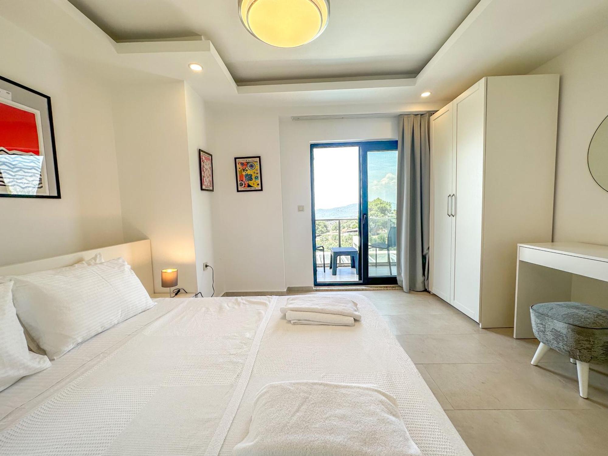 Alya, Spacious 4 Bed With Private Pool Fethiye