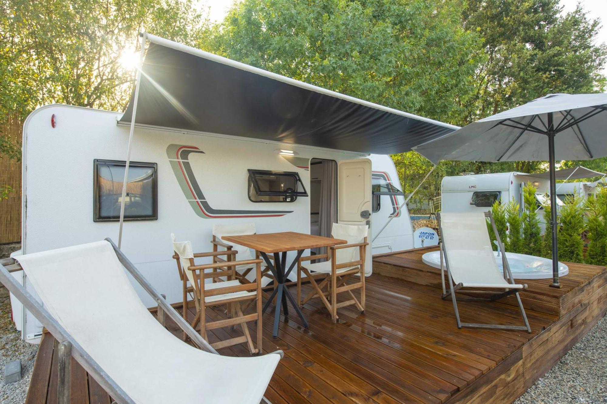Kamp alanı Nomade Caravan Camping Fethiye